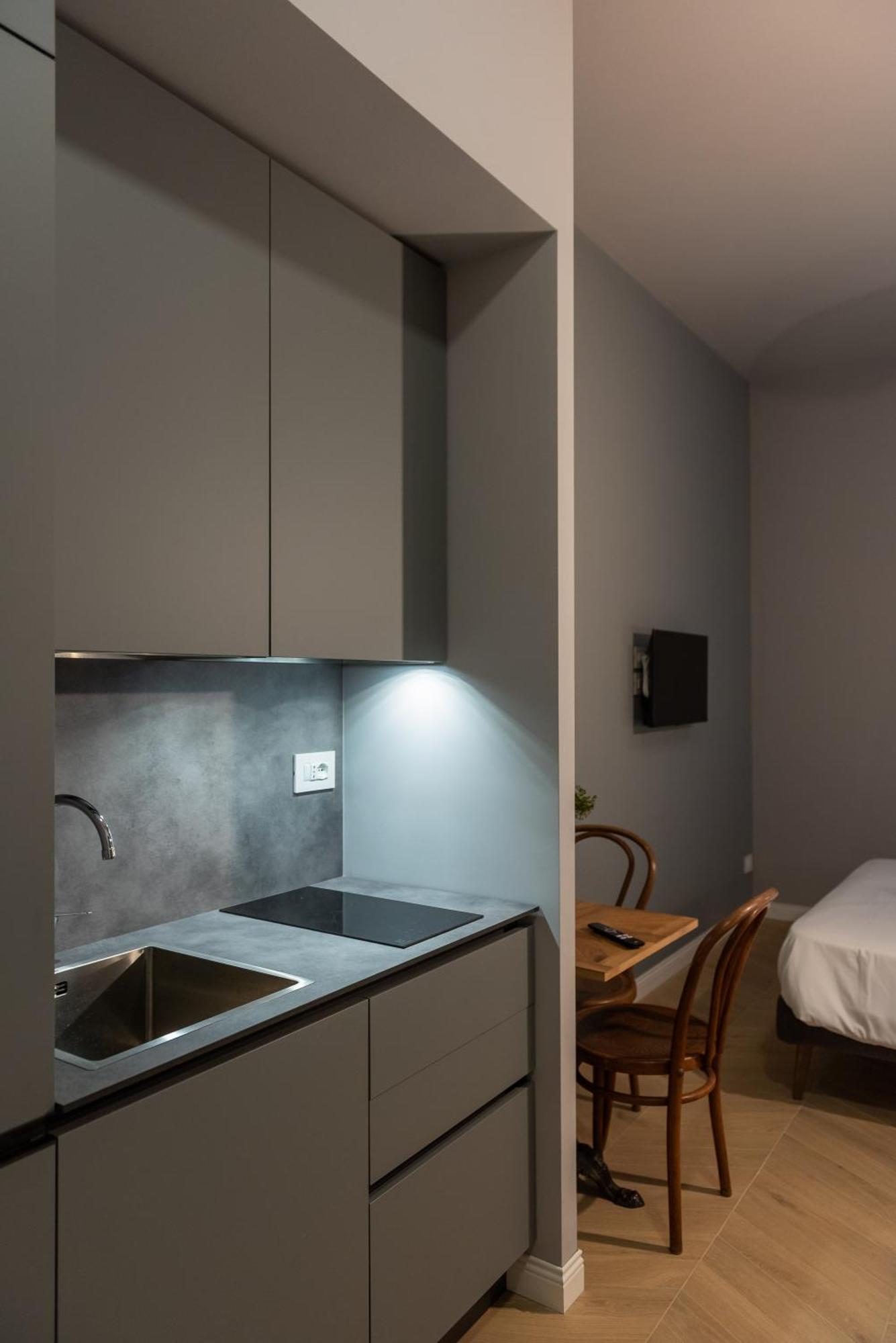 Sophia Boutique Suites Триест Экстерьер фото