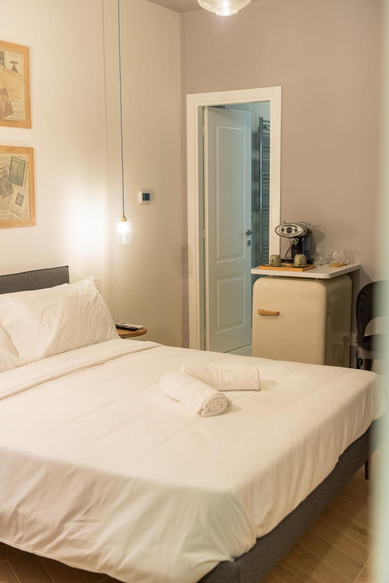 Sophia Boutique Suites Триест Экстерьер фото
