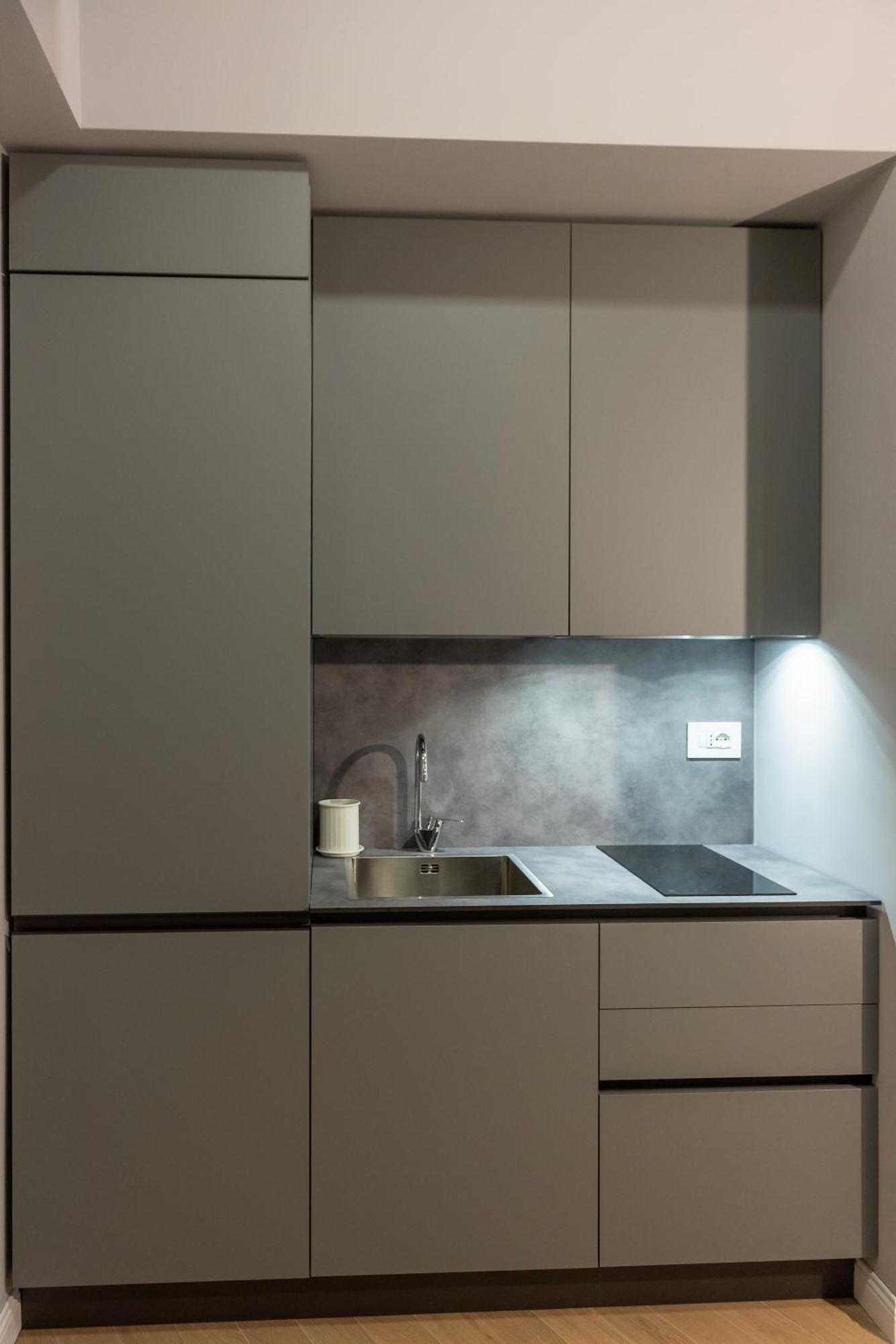 Sophia Boutique Suites Триест Экстерьер фото