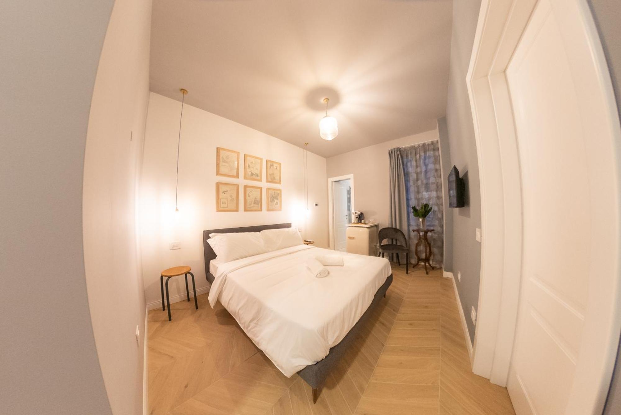 Sophia Boutique Suites Триест Экстерьер фото